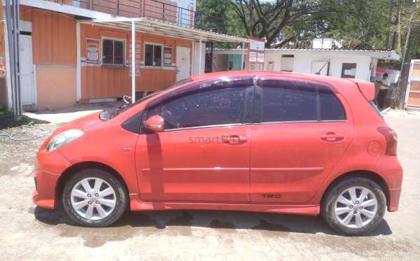 TOYOTA YARIS 1.5 S