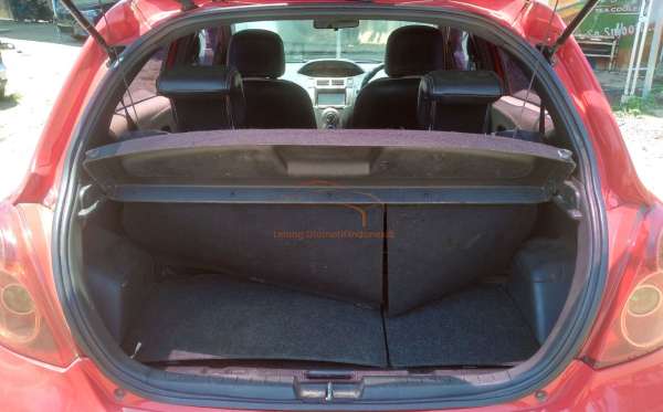 TOYOTA YARIS 1.5 S