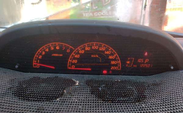 TOYOTA YARIS 1.5 S