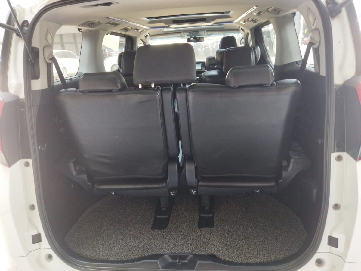 TOYOTA ALPHARD  2.5