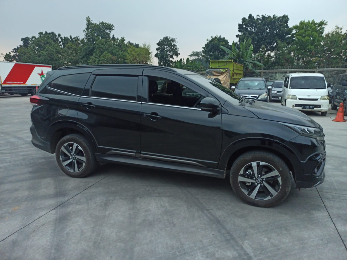 TOYOTA  RUSH  S