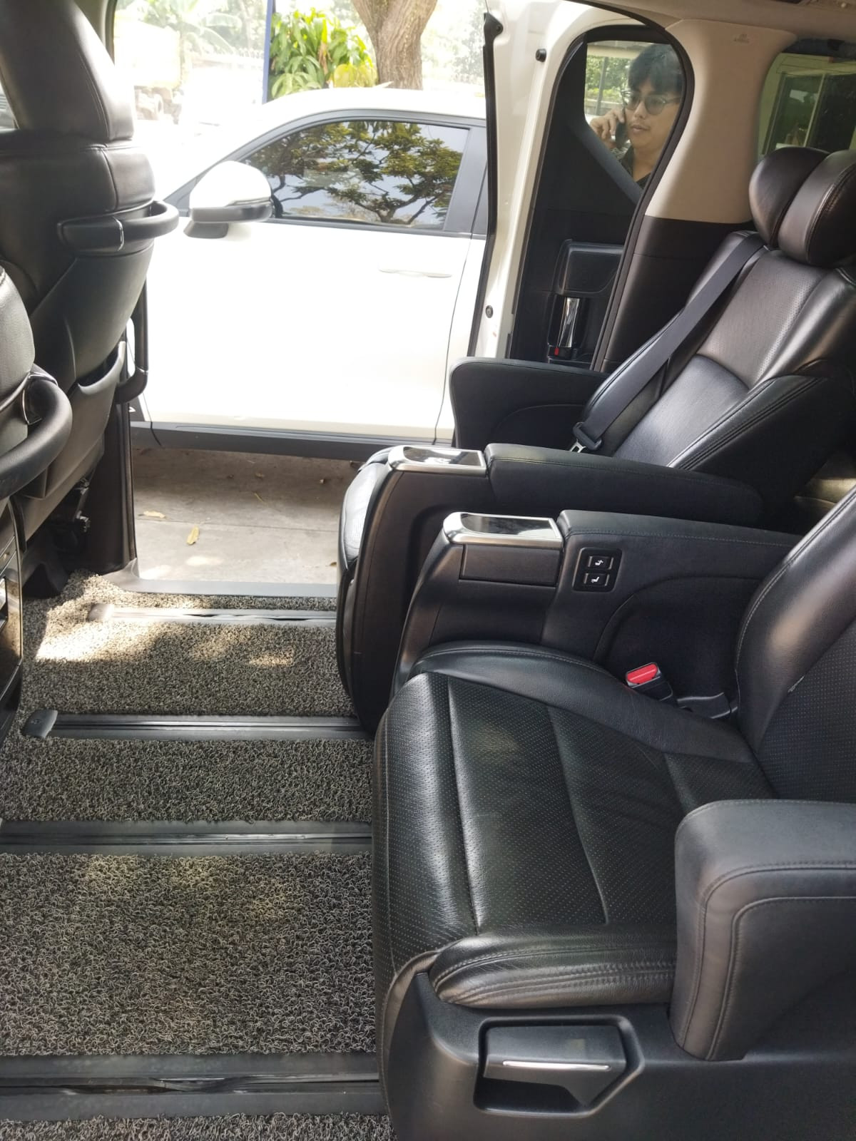 TOYOTA ALPHARD  2.5