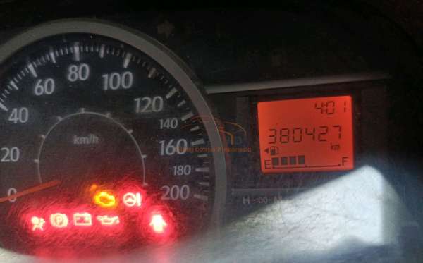 DAIHATSU SIGRA 1.2 X
