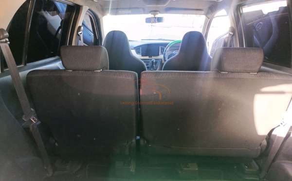 DAIHATSU SIGRA 1.2 X