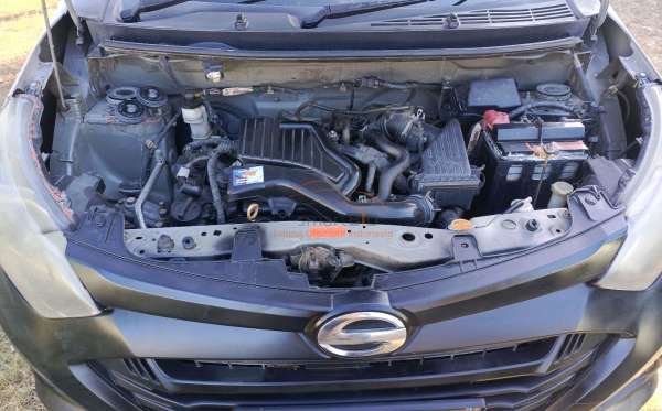 DAIHATSU SIGRA 1.2 X