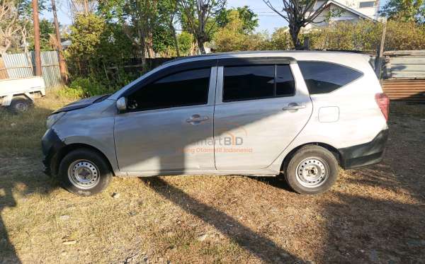 DAIHATSU SIGRA 1.2 X
