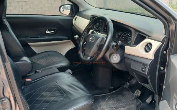DAIHATSU SIGRA