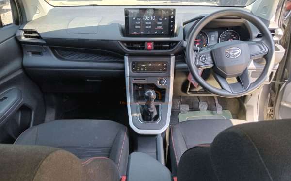 DAIHATSU XENIA R