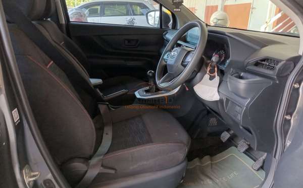 DAIHATSU XENIA R