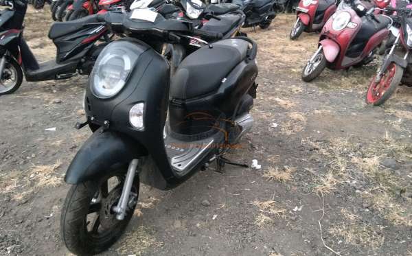 HONDA  SCOOPY