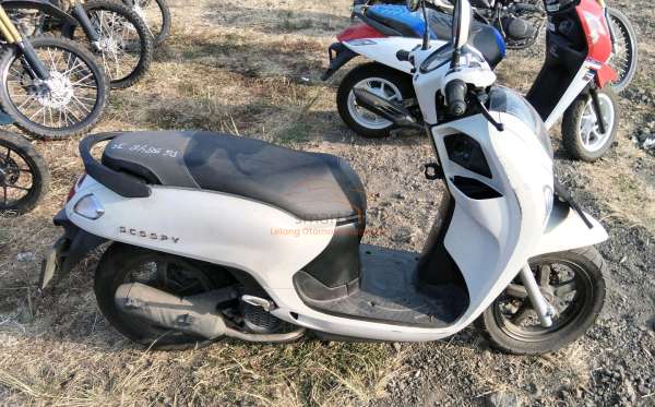 HONDA  SCOOPY