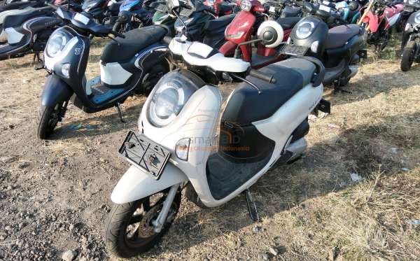 HONDA  SCOOPY