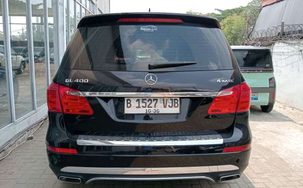 MERCEDES BENZ GL 400 AT