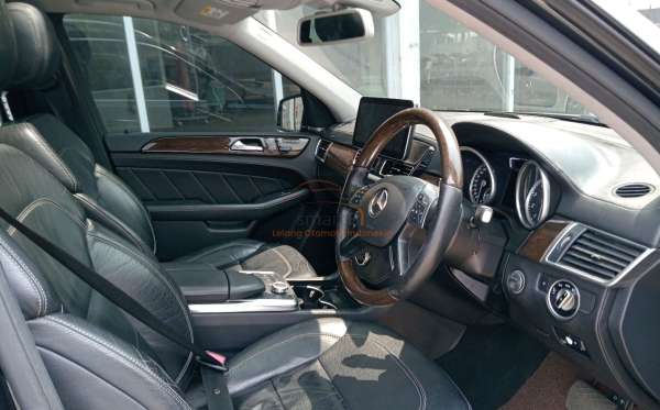 MERCEDES BENZ GL 400 AT