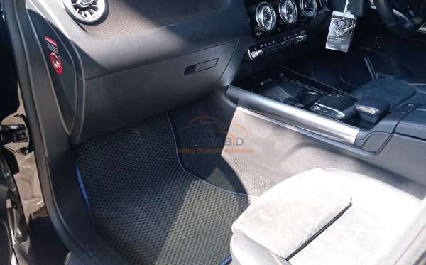 MERCEDES BENZ GLA 200 H247 AT CKD