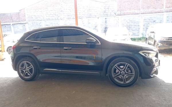 MERCEDES BENZ GLA 200 H247 AT CKD