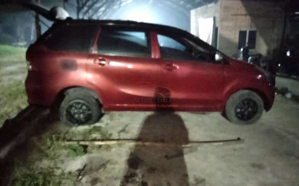 TOYOTA AVANZA