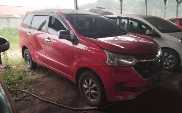 TOYOTA AVANZA