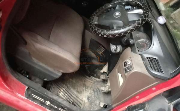 TOYOTA AVANZA
