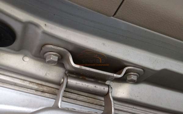 WULING CONFERO