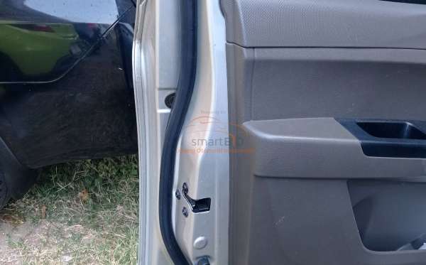 WULING CONFERO
