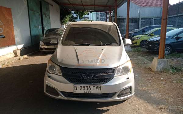 WULING CONFERO