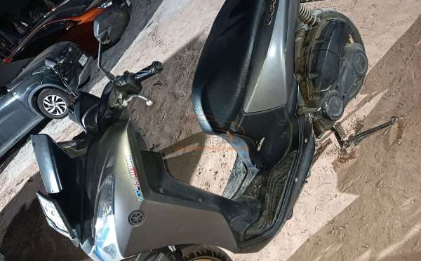 YAMAHA LEXI