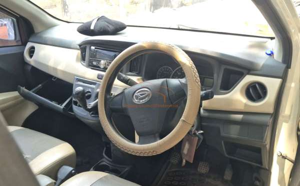 DAIHATSU SIGRA X