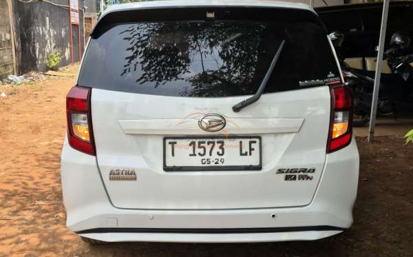 DAIHATSU SIGRA X