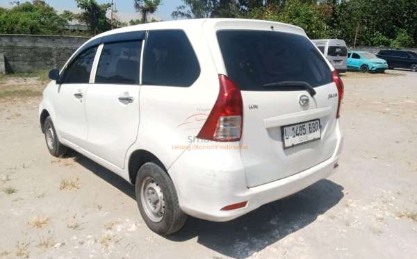 DAIHATSU XENIA