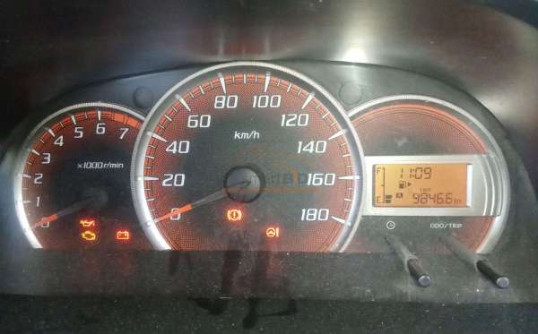 DAIHATSU XENIA