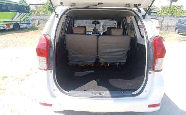 DAIHATSU XENIA