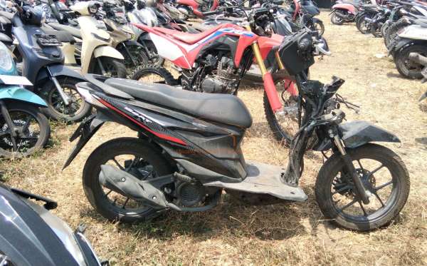HONDA  BEAT