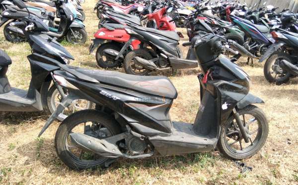 HONDA  BEAT