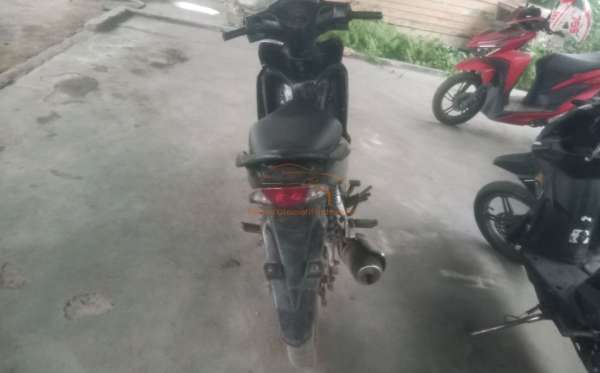 HONDA  REVO