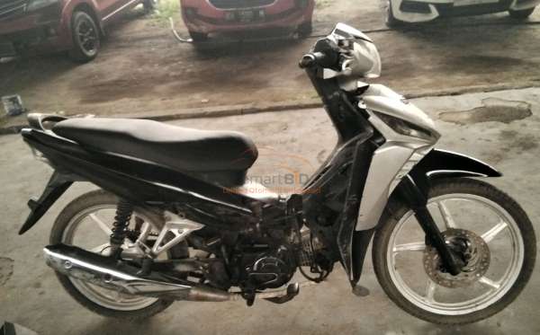 HONDA  REVO