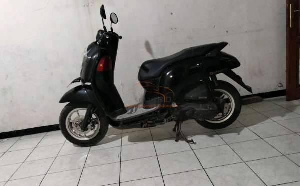 HONDA SCOOPY FI