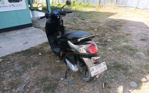 HONDA SCOOPY PRESTIGE