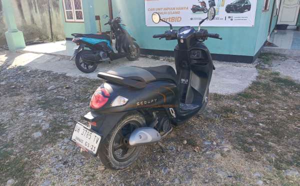 HONDA SCOOPY PRESTIGE