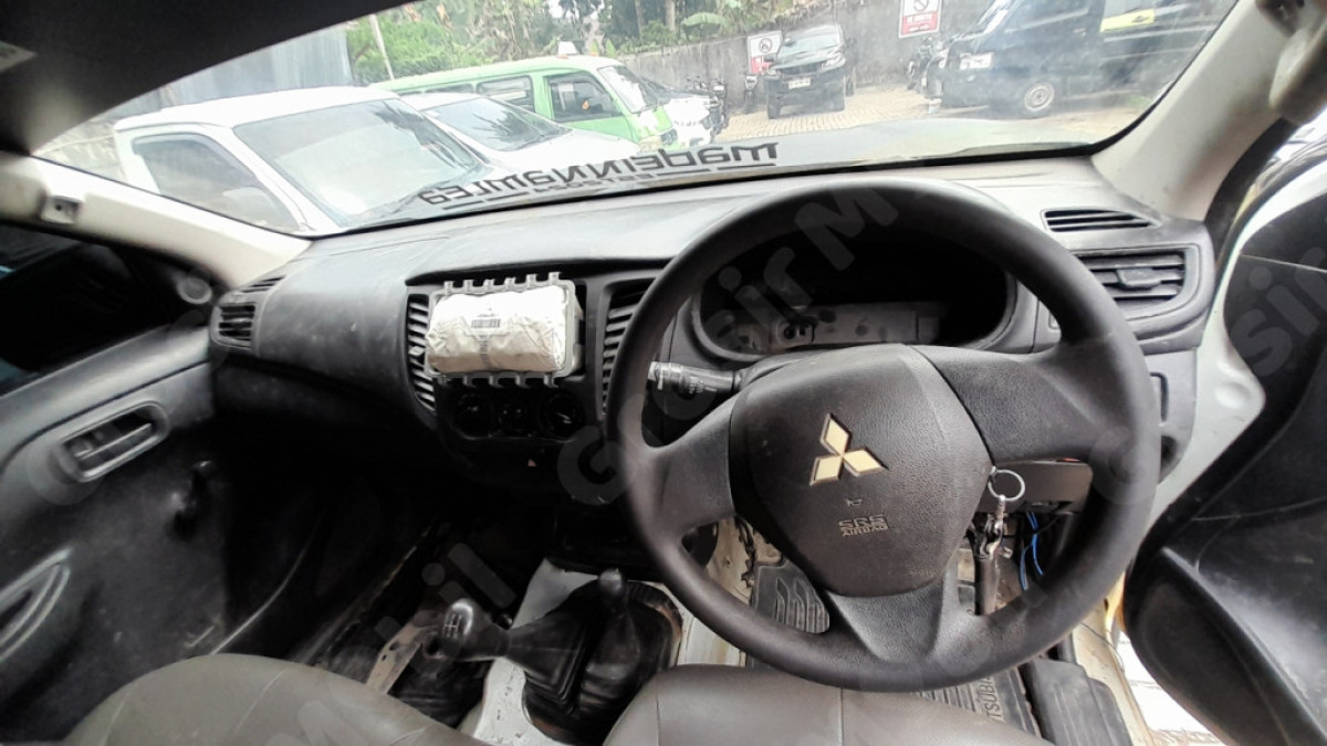 MITSUBISHI  TRITON HDX SC