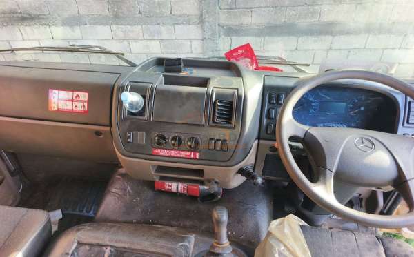 MERCEDES BENZ AXOR 2528 CH (6X4)