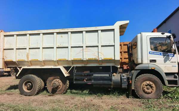 MERCEDES BENZ AXOR 2528 CH (6X4)