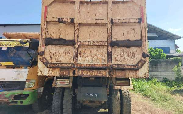 MERCEDES BENZ AXOR 2528 CH (6X4)