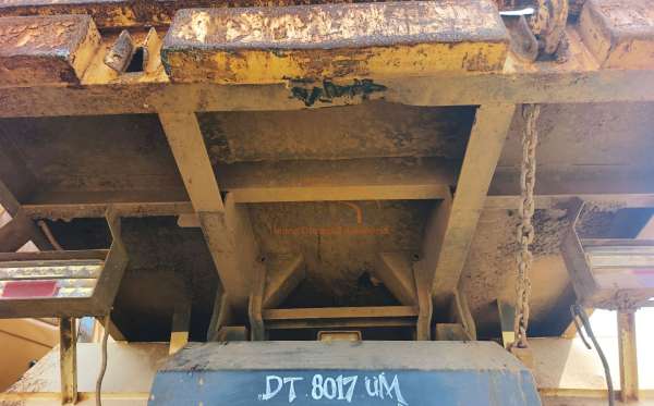 MERCEDES BENZ AXOR 2528 CH (6X4)