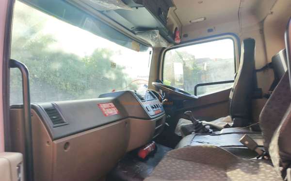 MERCEDES BENZ AXOR 2528 CH (6X4)
