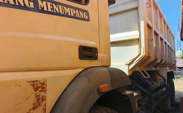 MERCEDES BENZ AXOR 2528 CH (6X4)