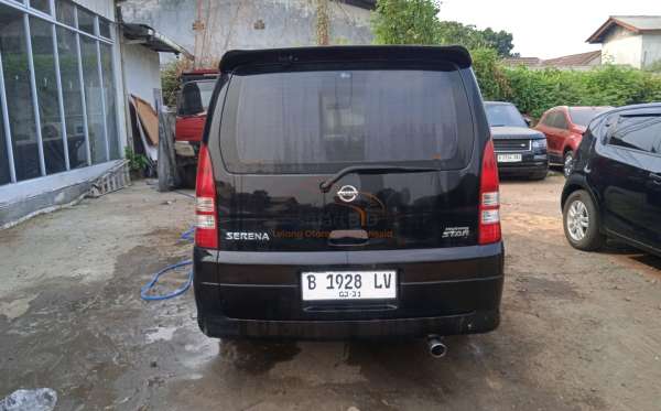 NISSAN  SERENA  HIGHWAY STAR
