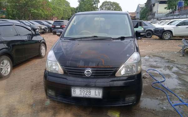 NISSAN  SERENA  HIGHWAY STAR