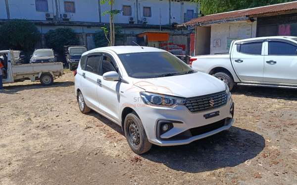 SUZUKI ERTIGA GX