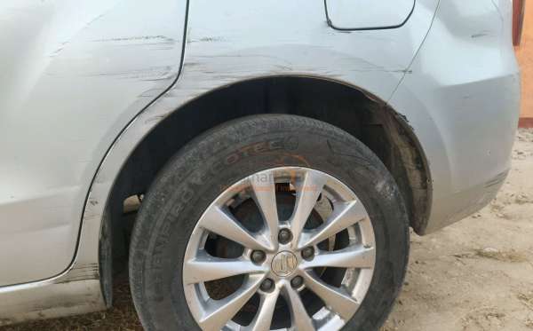 SUZUKI ERTIGA